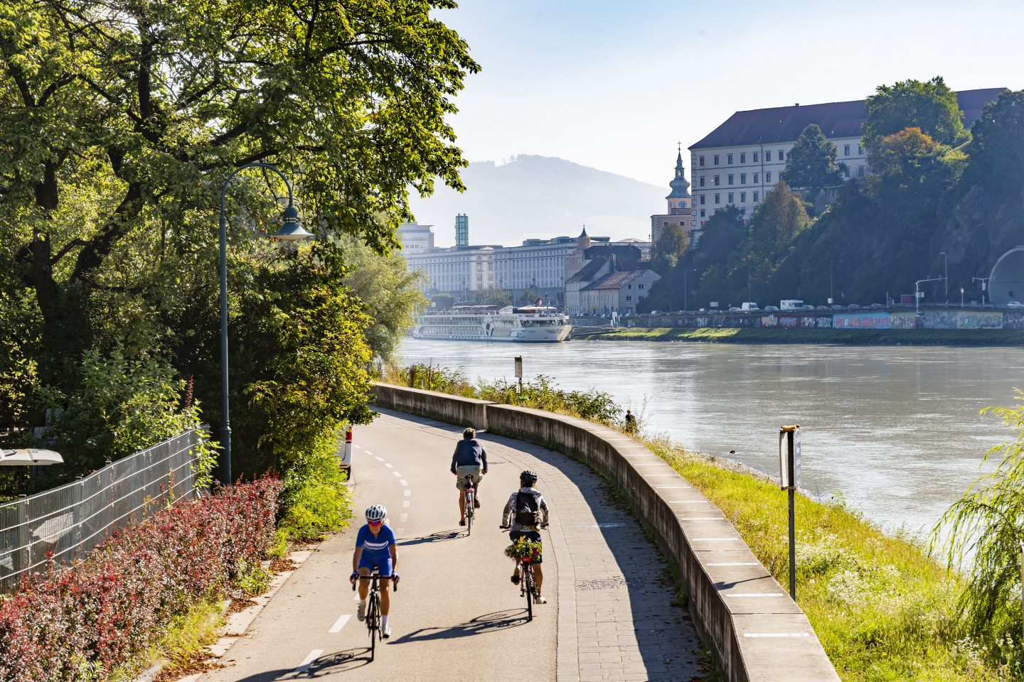 Die Radhauptroute Puchenau-Linz ist sehr beliebt.